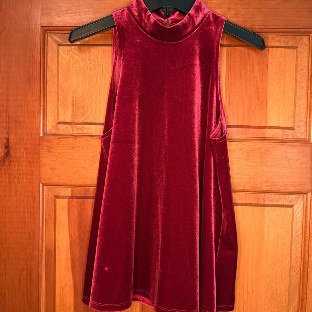 Abercrombie & Fitch Red Velvet Mock Neck Swing Top Burgundy Red Women's Size XS